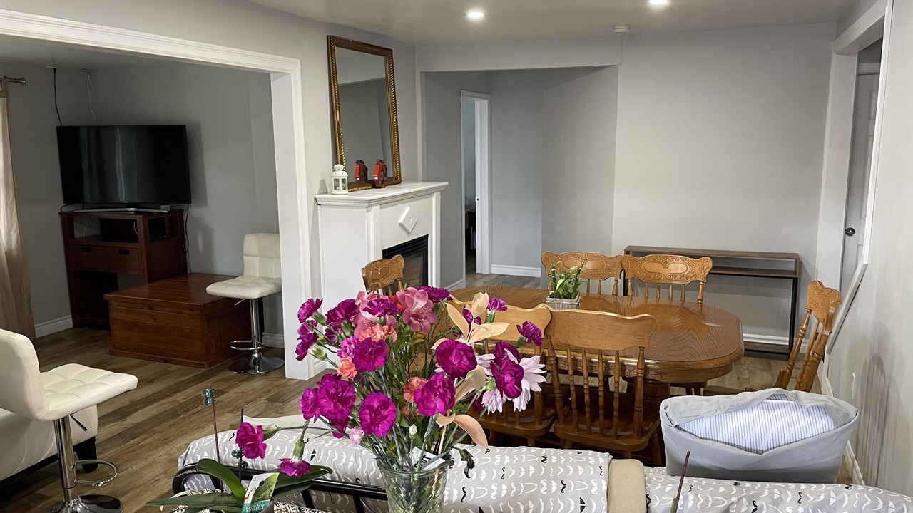 Photo of Livingroom in Wasaga Beach