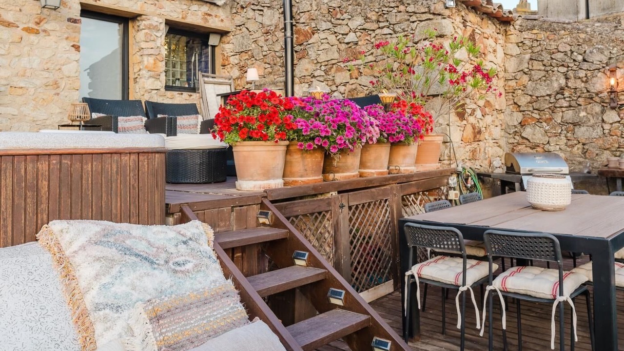Photo of Outdoor in Pals