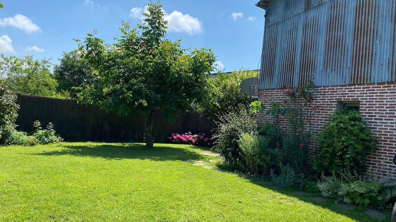Photo of Outdoor in Bourgeauville