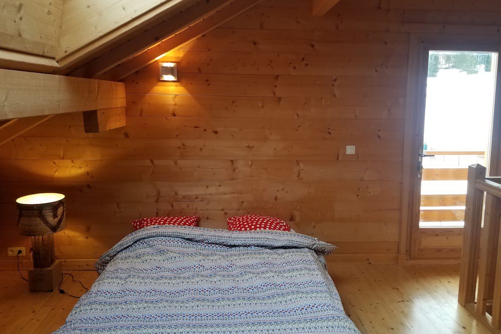 Photo of Bedroom in Premanon