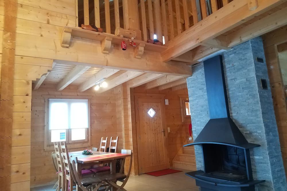 Photo of Livingroom in Premanon