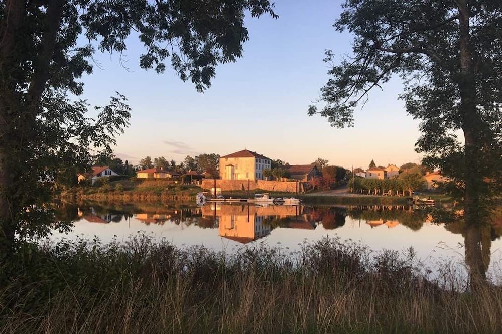Photo of Outdoor in Sainte-Marie-de-Gosse