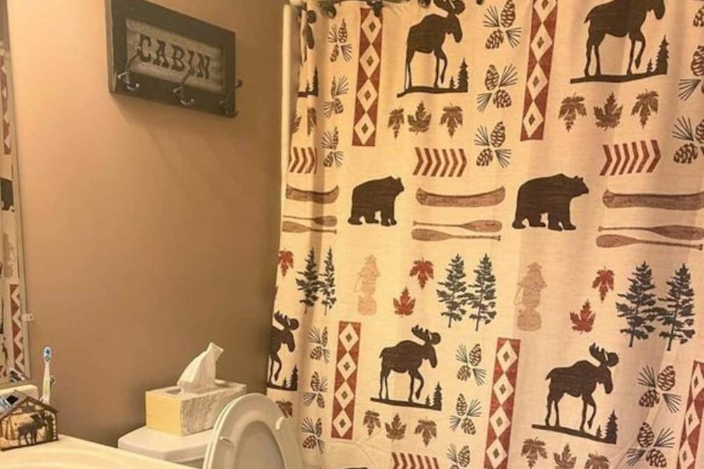 Photo of Bathroom in Russell Springs