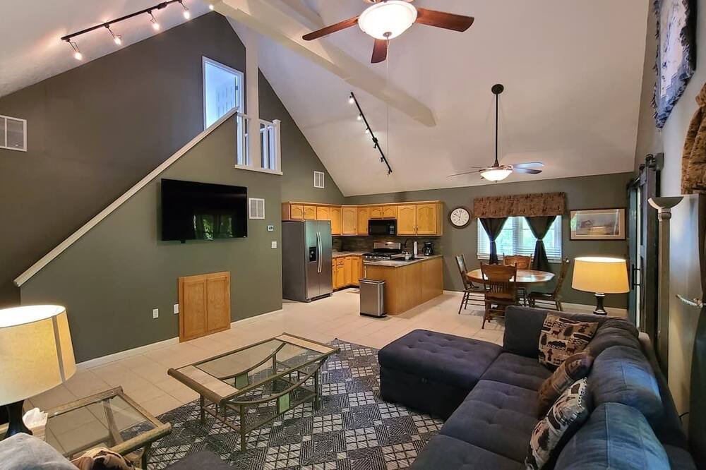 Photo of Livingroom in Russell Springs