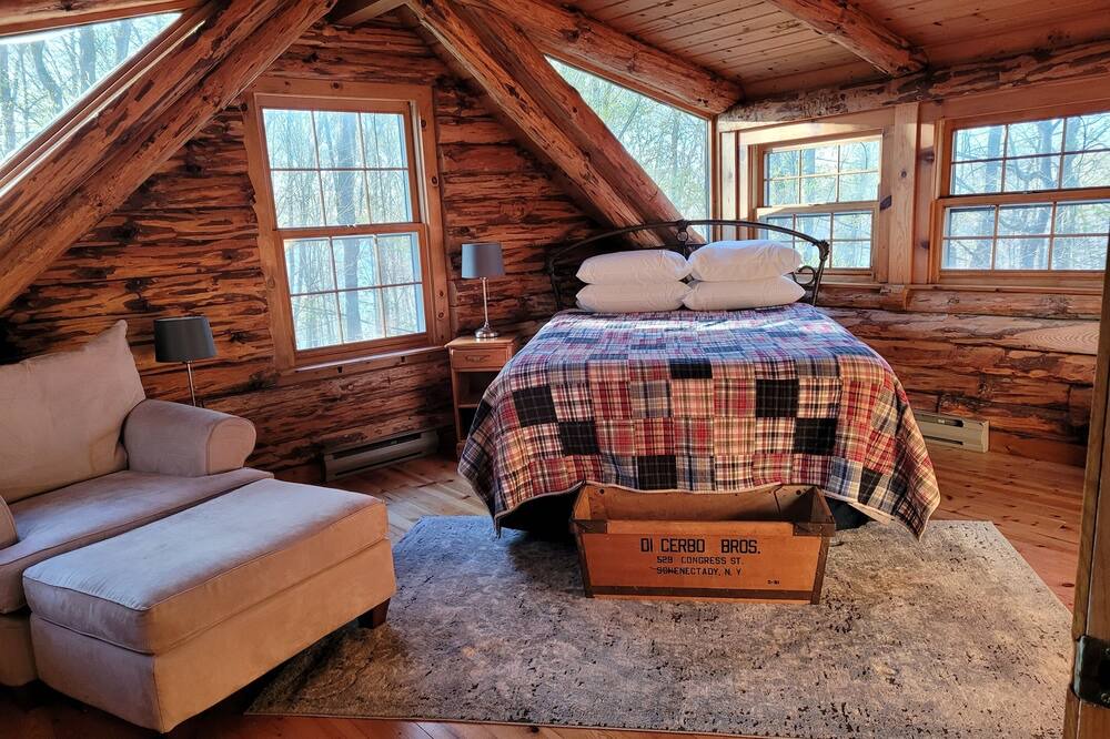 Photo of Others in Town of Bleecker