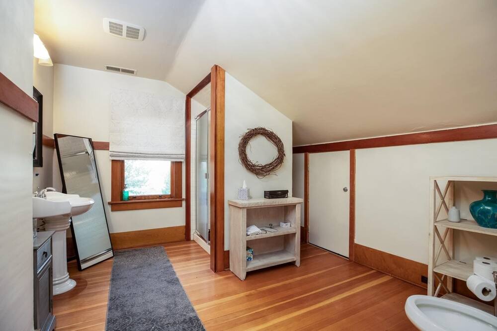 Photo of Bathroom in Winters