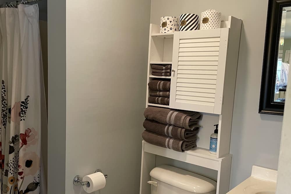 Photo of Bathroom in Poplarville