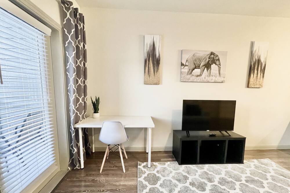 Photo of Bedroom in Pleasant Valley