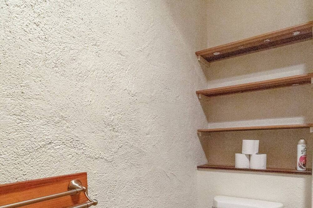 Photo of Bathroom in Sierra Vista Southeast