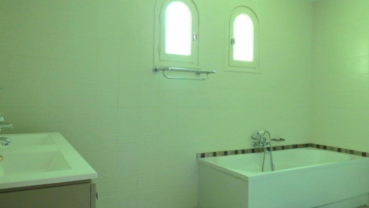 Photo of Bathroom in Pia