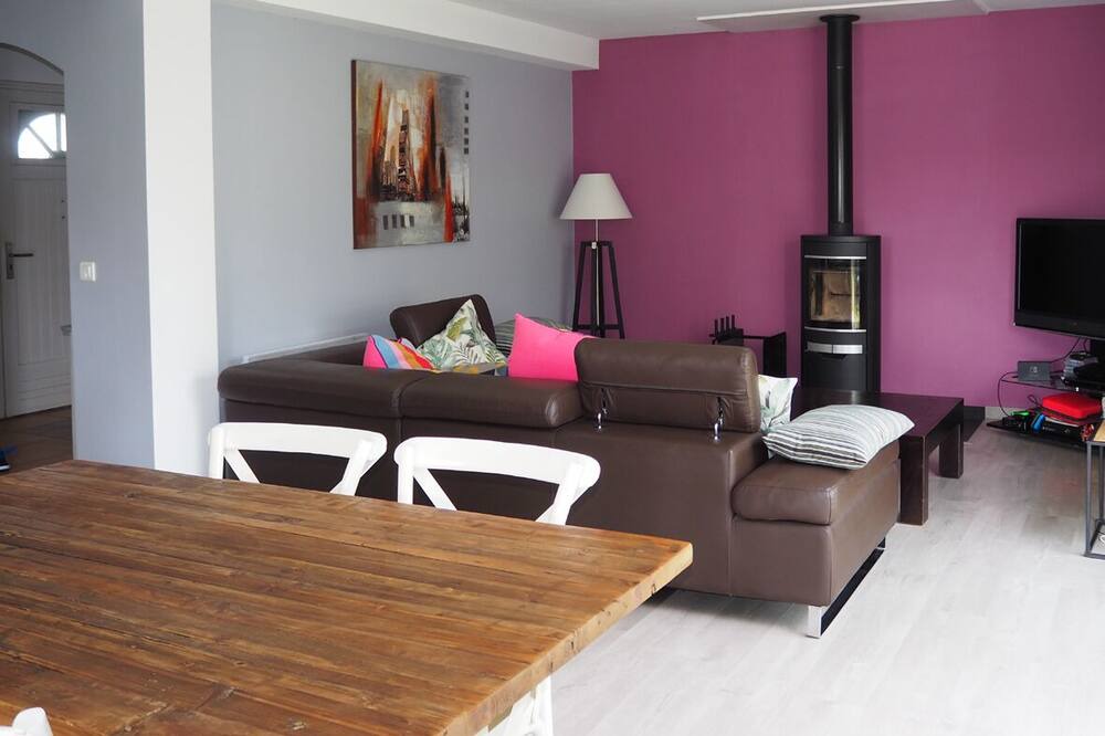 Photo of Livingroom in Ustaritz