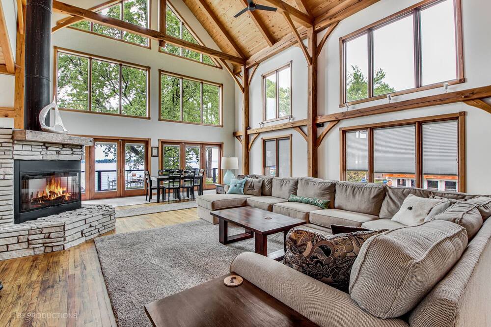 Photo of Livingroom in Bass Lake