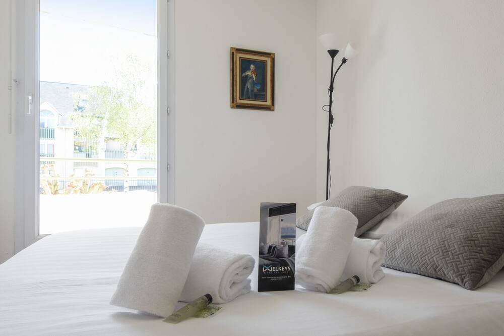 Photo of Bedroom in Touques