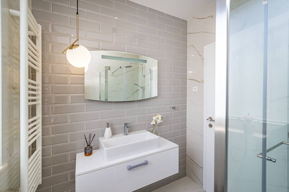 Photo of Bathroom in Nin
