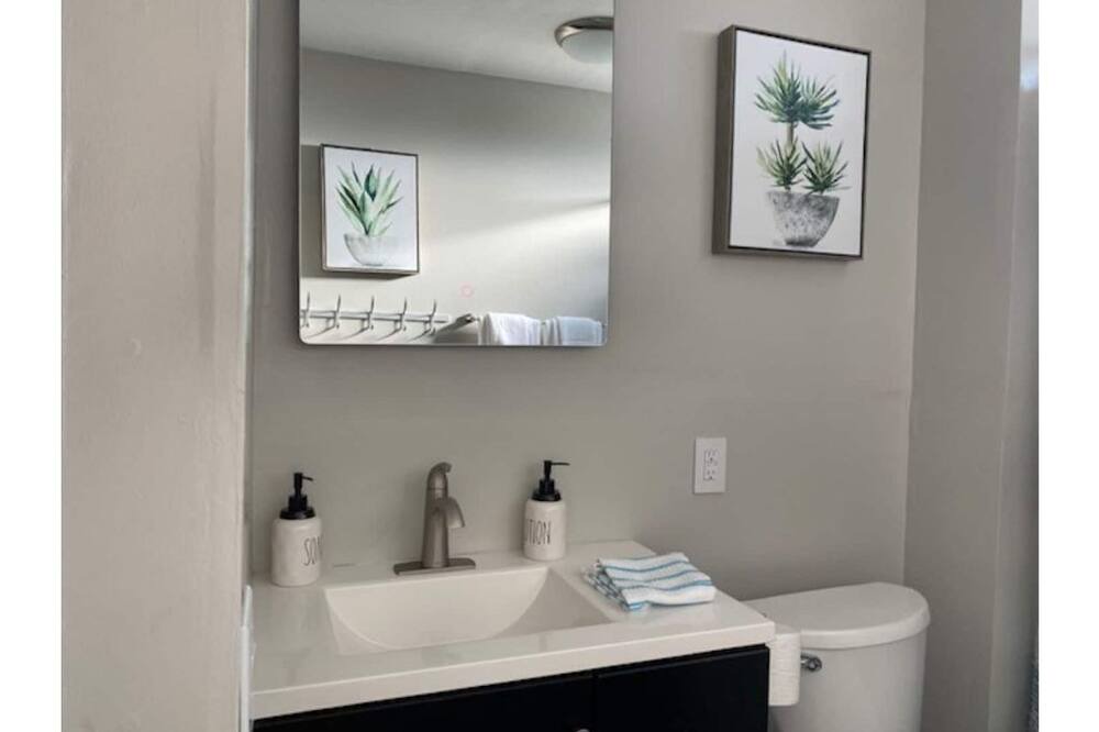 Photo of Bedroom in Orangevale