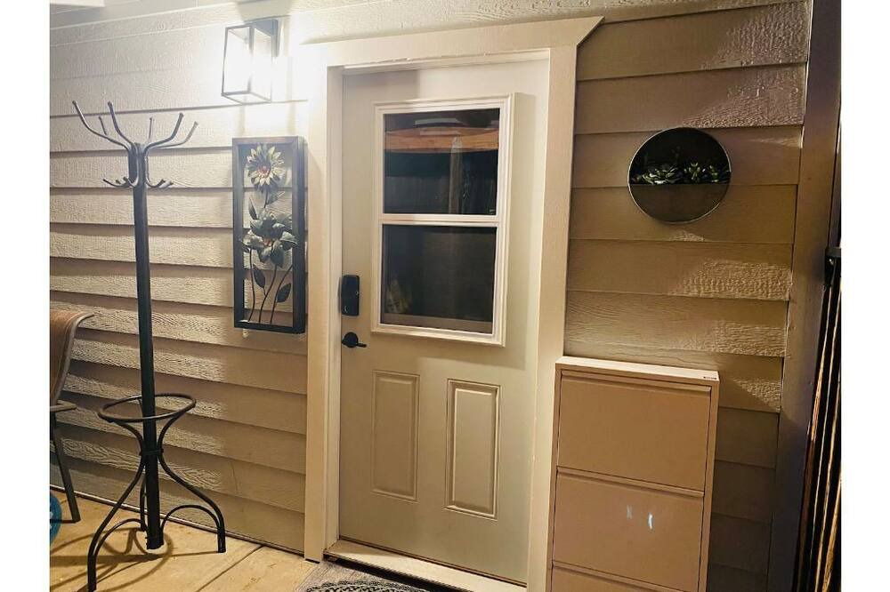 Photo of Bedroom in Orangevale