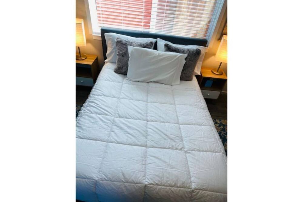 Photo of Bedroom in Orangevale