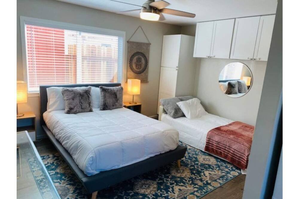 Photo of Bedroom in Orangevale