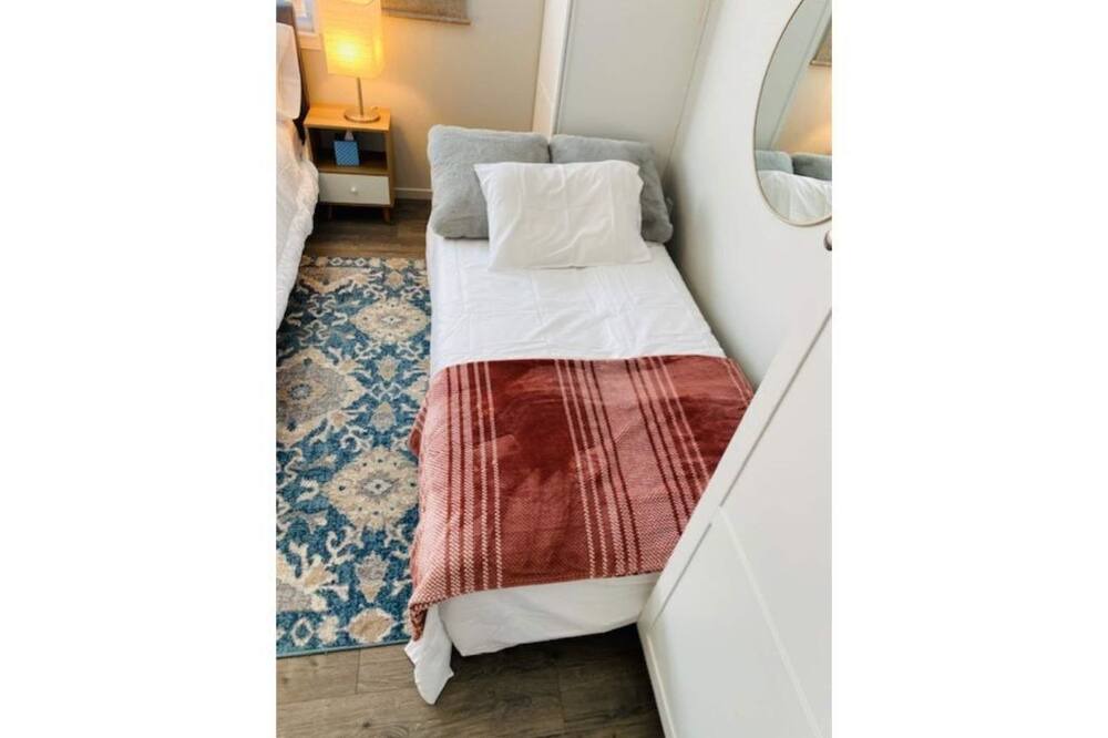 Photo of Bedroom in Orangevale