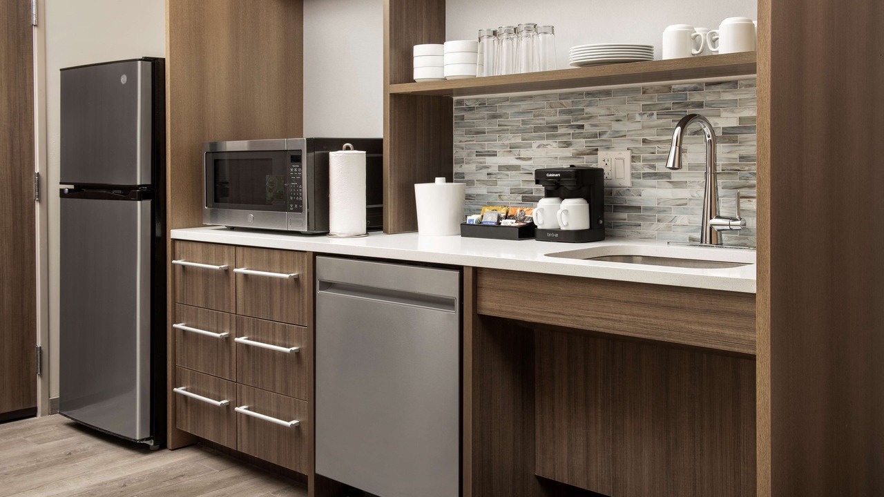 Photo of Kitchen in Kenner - Louis Armstrong International Airport