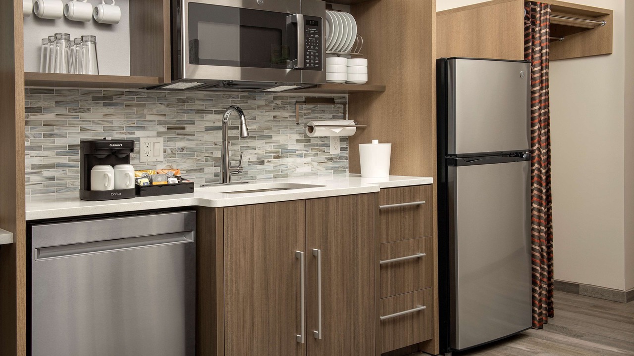 Photo of Kitchen in Kenner - Louis Armstrong International Airport