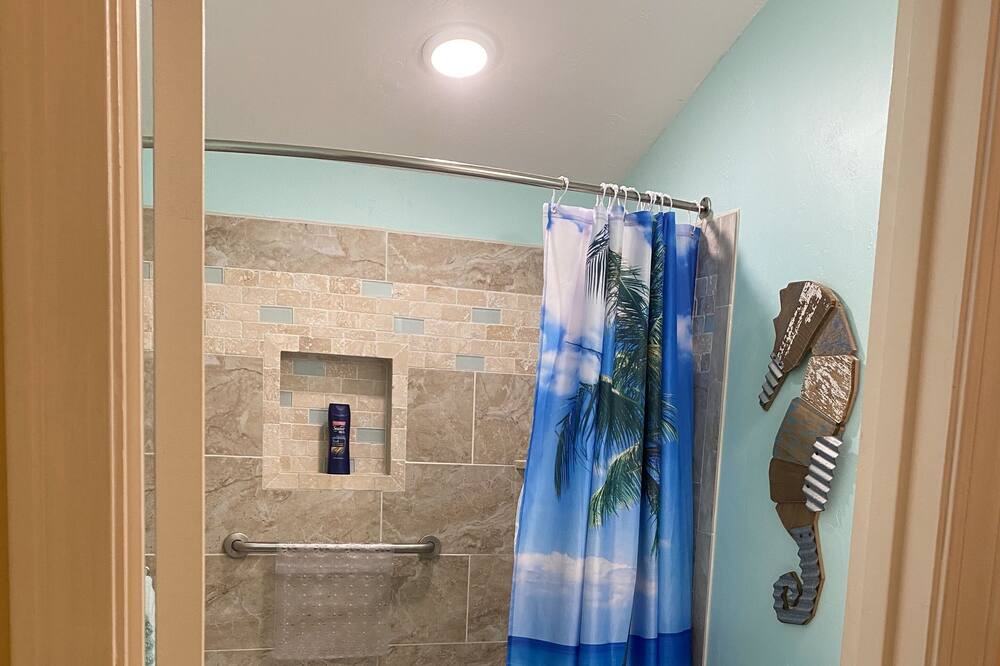 Photo of Bathroom in Ferris