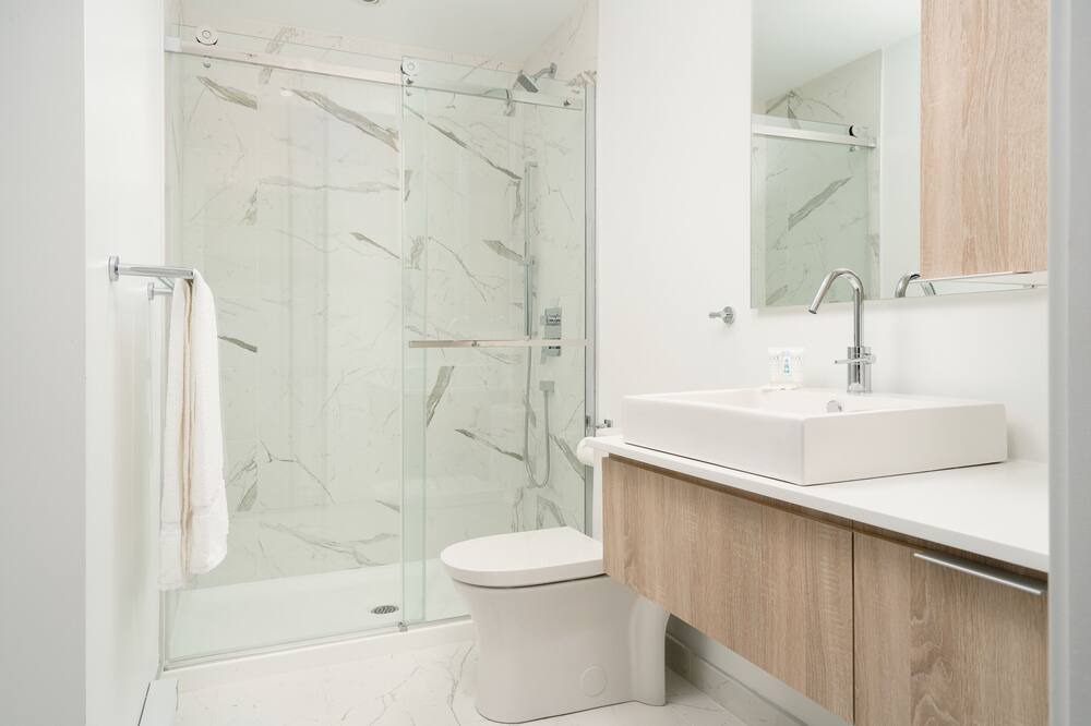 Photo of Bathroom in Griffintown