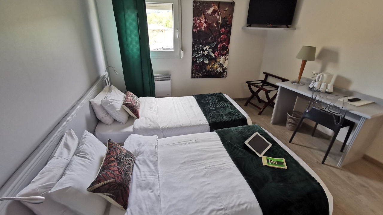 Photo of Bedroom in Amberieu-en-Bugey