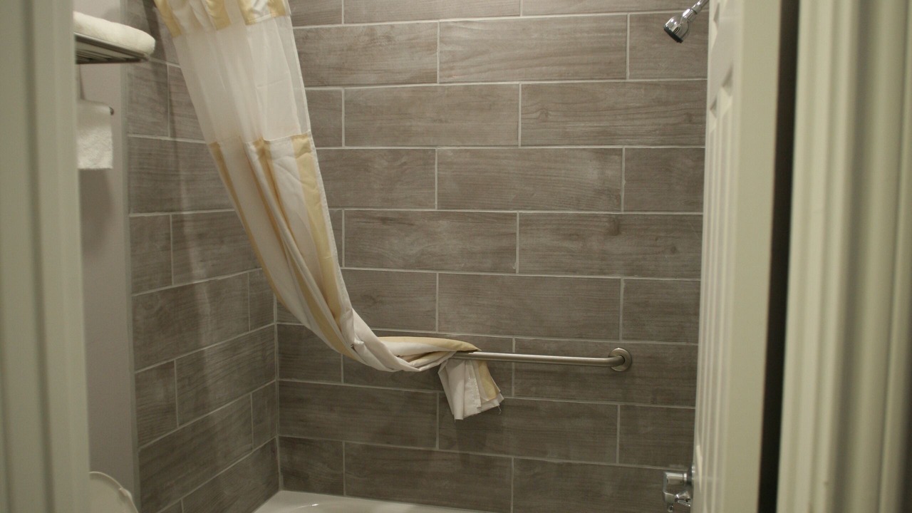 Photo of Bathroom in Edna