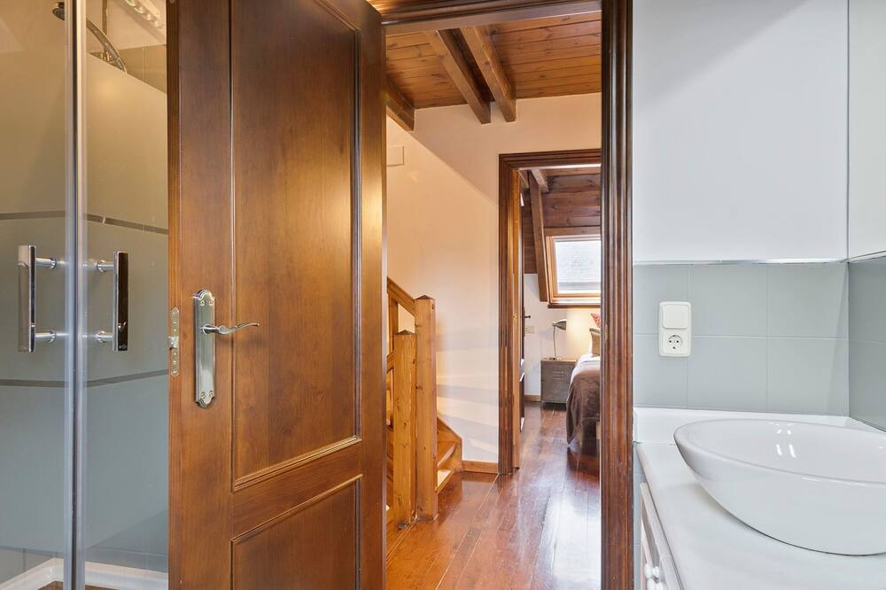 Photo of Bathroom in Garos