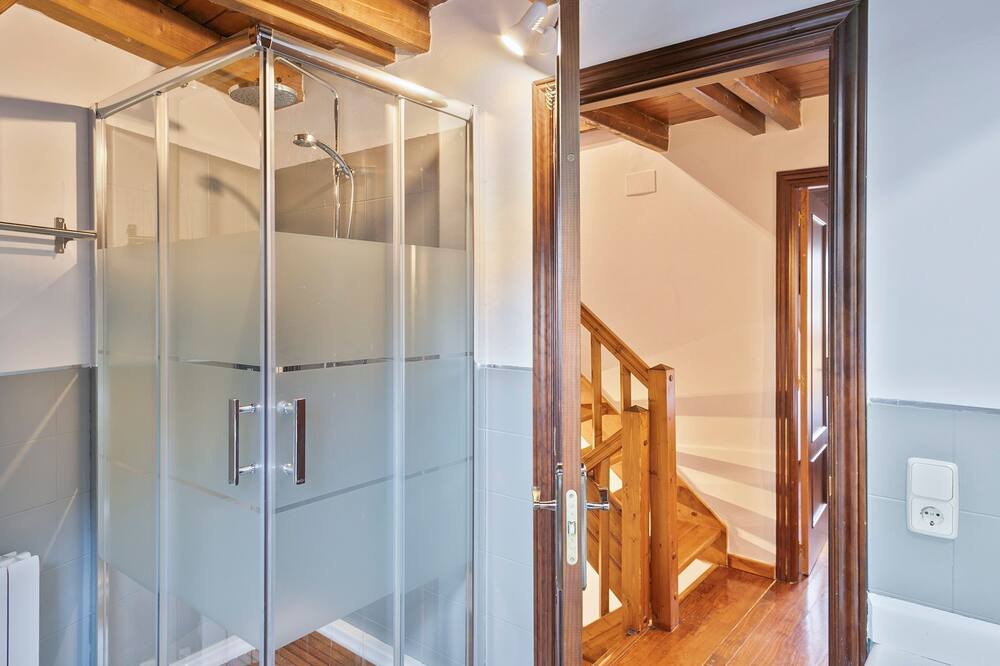 Photo of Bathroom in Garos
