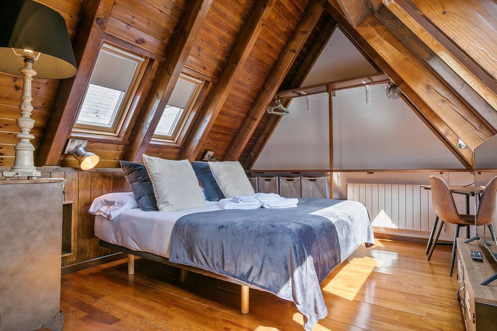 Photo of Bedroom in Garos