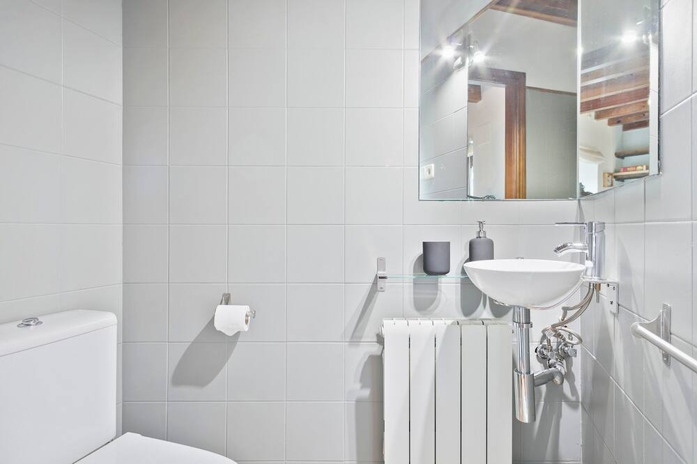 Photo of Bathroom in Garos