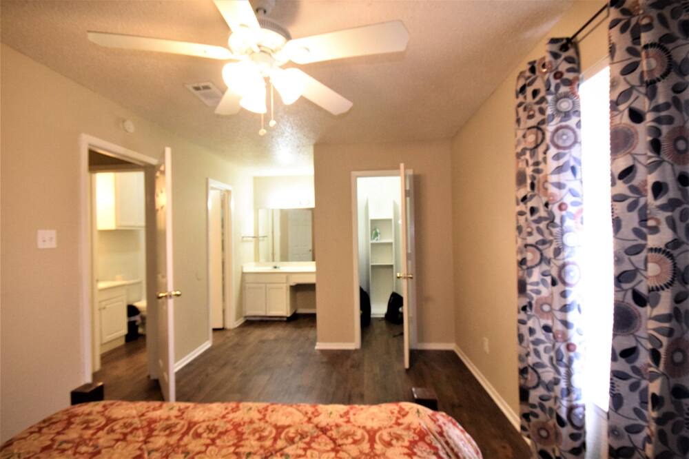 Photo of Bedroom in Fort Worth
