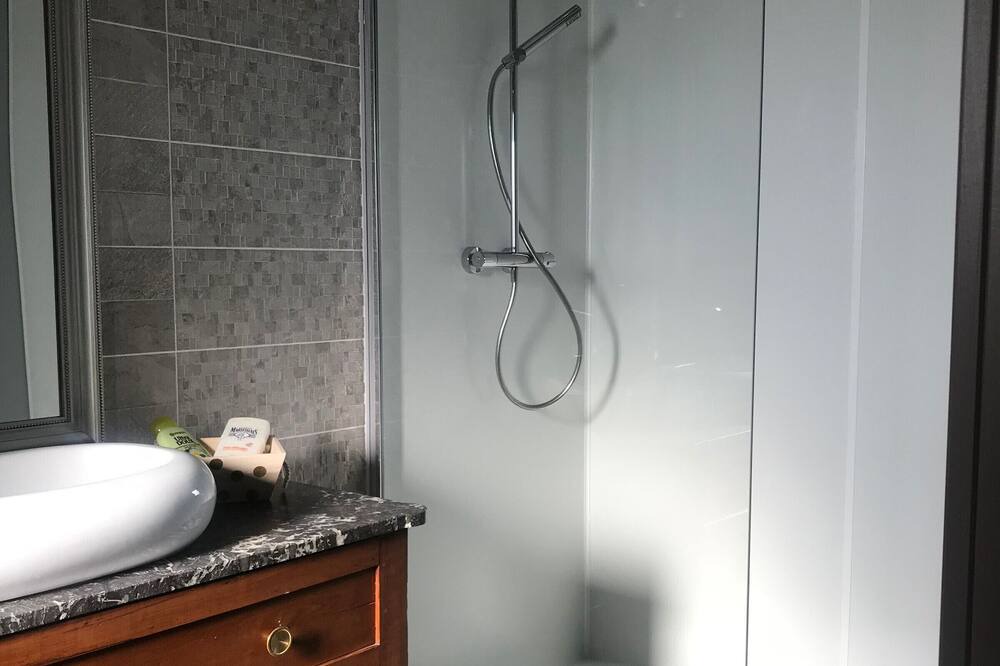 Photo of Bathroom in Cures