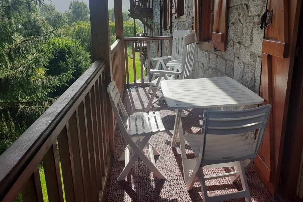 Photo of Patio Balcony in Linsoles