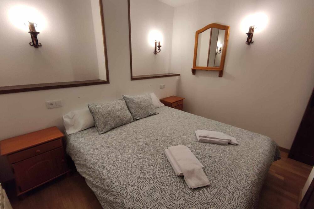 Photo of Bedroom in Linsoles