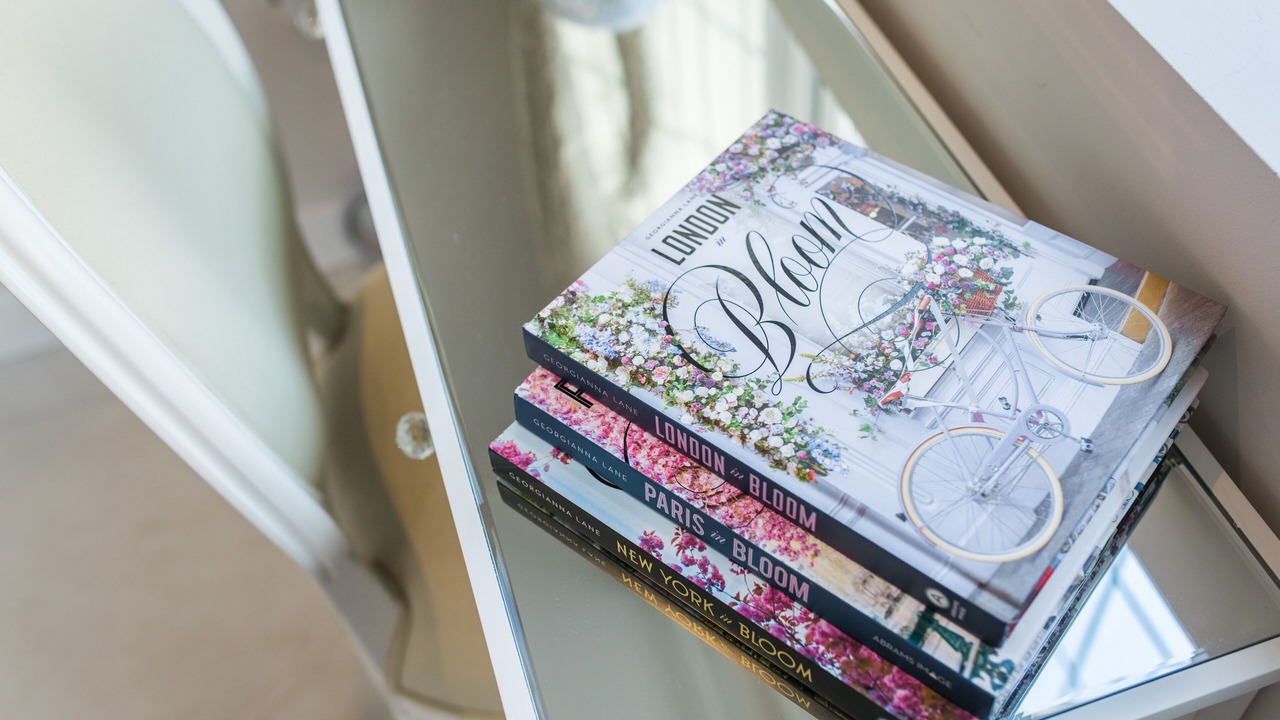 Photo of Others in Little Holland