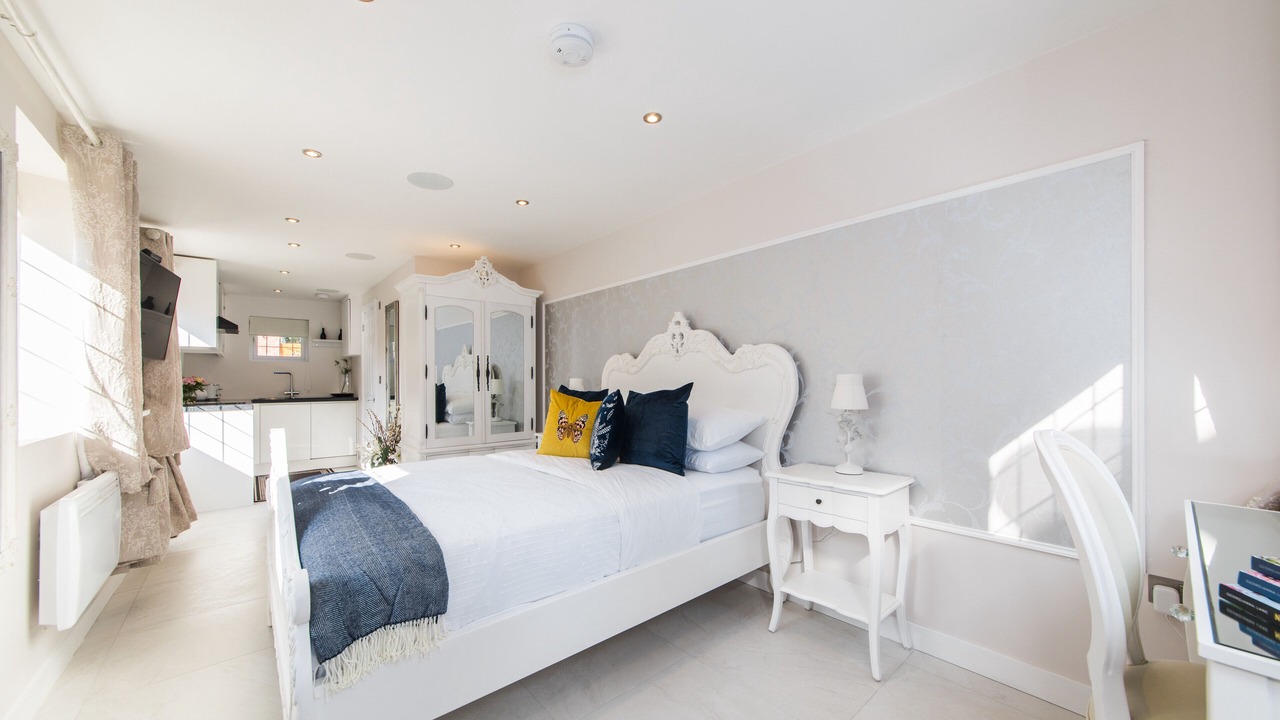 Photo of Others in Little Holland