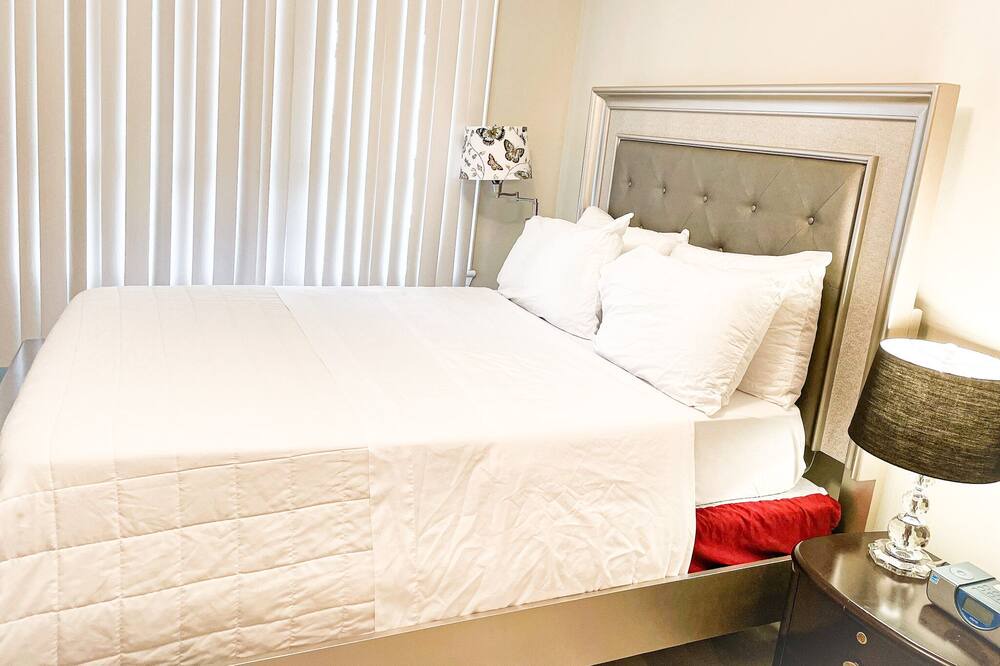 Photo of Bedroom in Hamilton