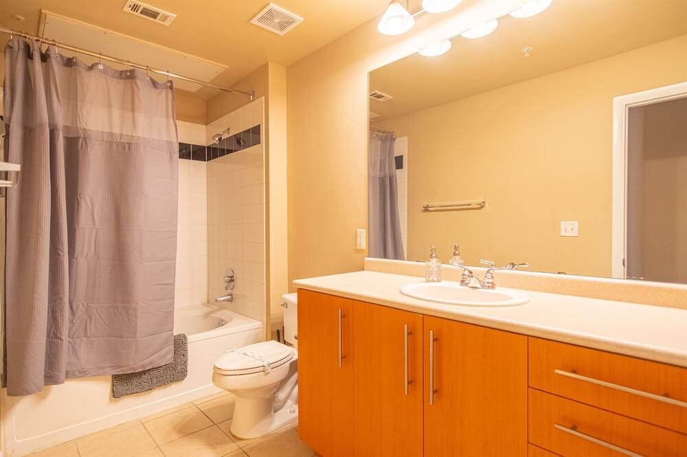 Photo of Bathroom in Cityplace