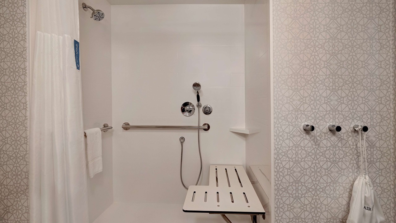 Photo of Bathroom in Crown Point