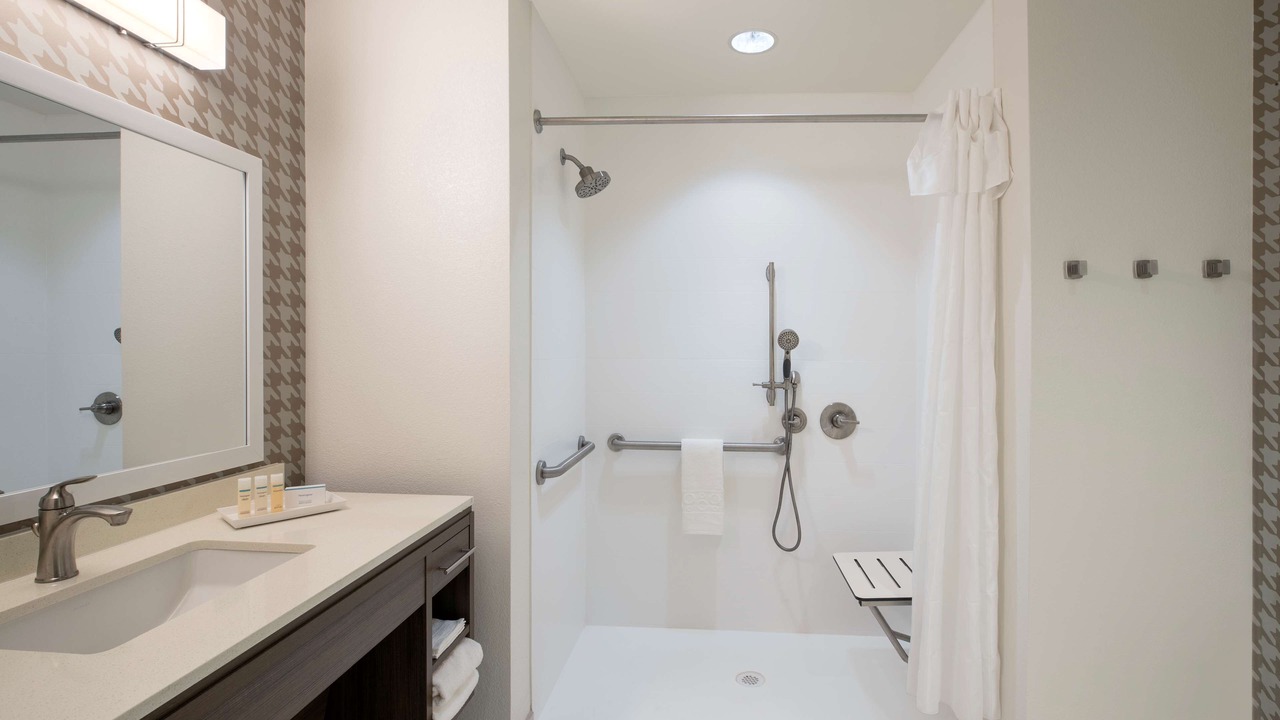 Photo of Bathroom in Avondale