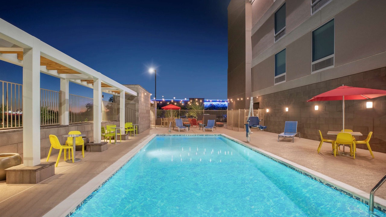 Photo of Outdoor in Avondale