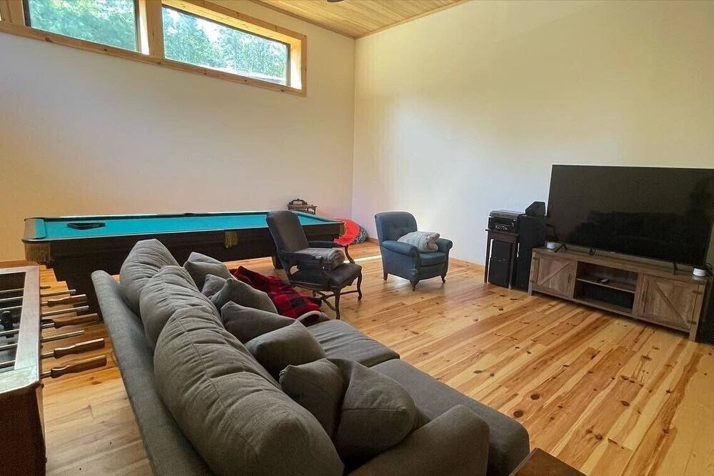 Photo of Livingroom in Pontiac
