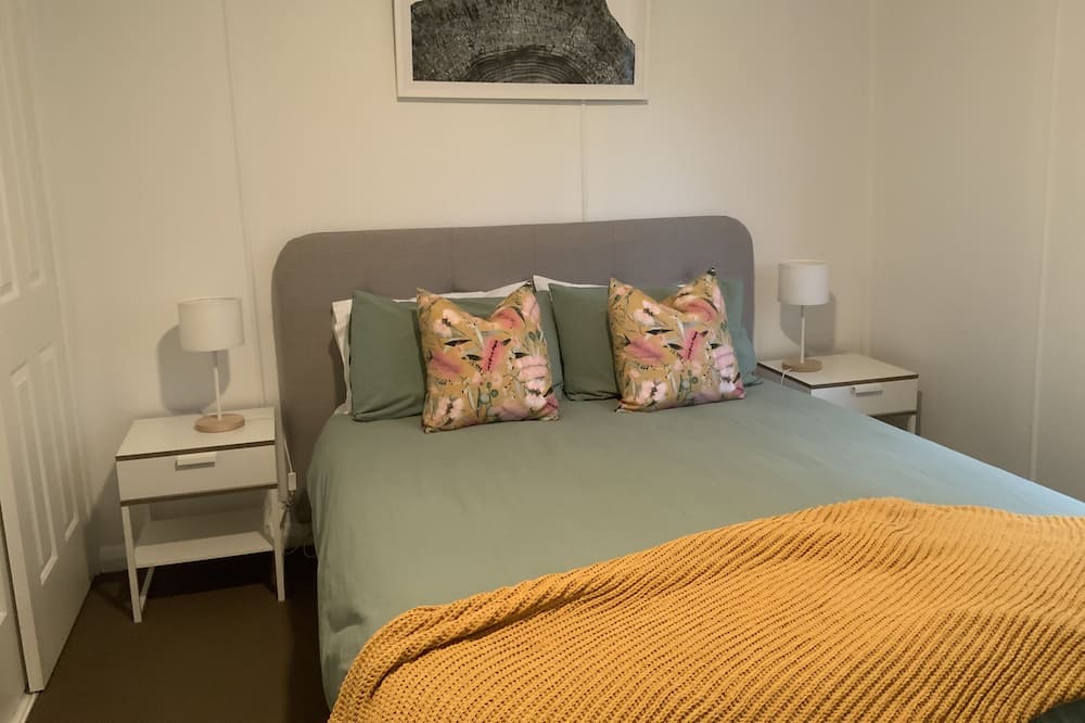 Photo of Bedroom in Mount Knowles