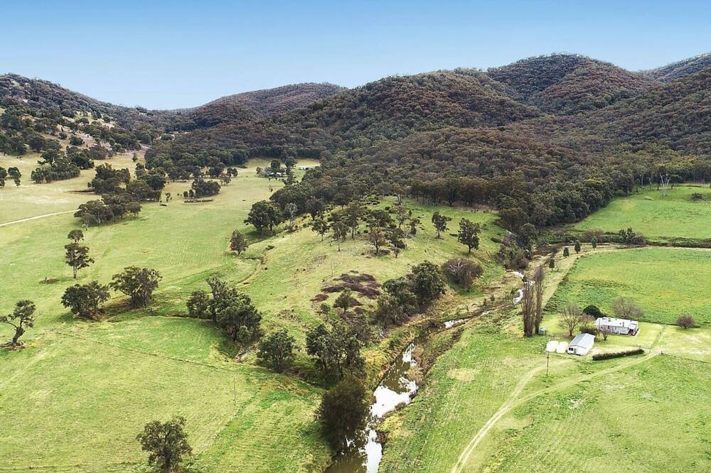 Photo of Outdoor in Mount Knowles