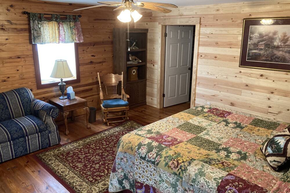 Photo of Others in Hardy