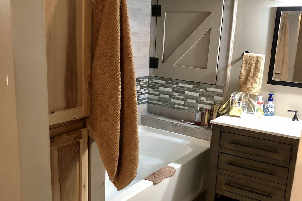Photo of Bathroom in Grove