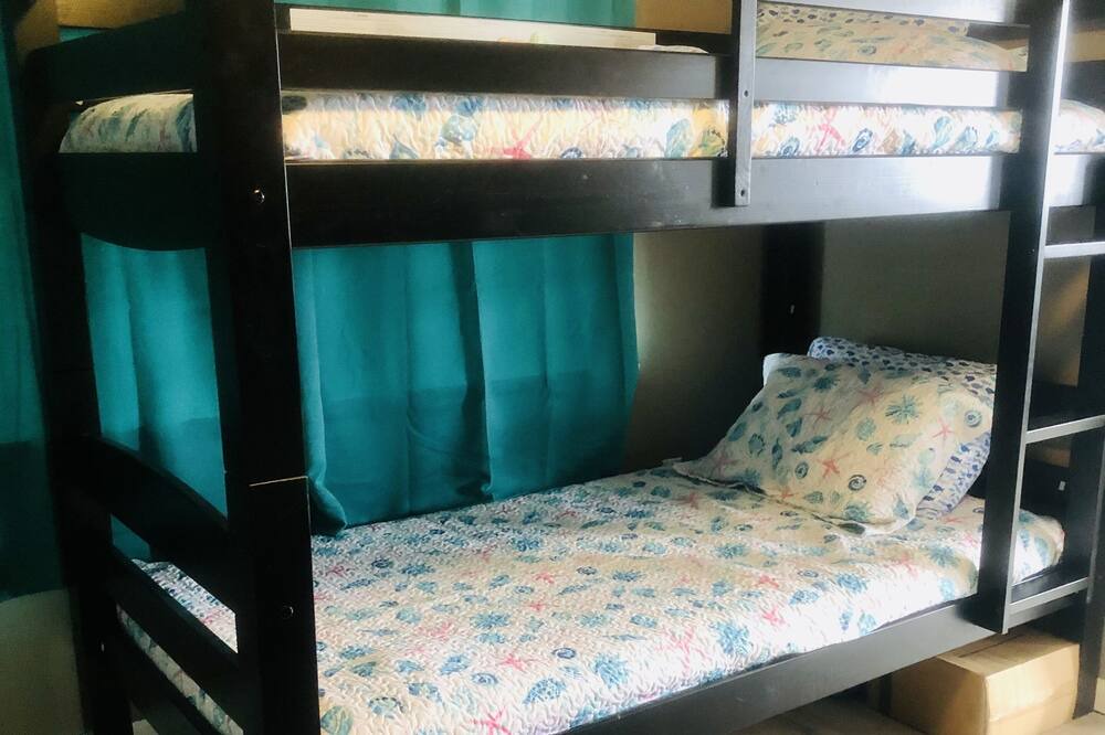 Photo of Bedroom in Grove